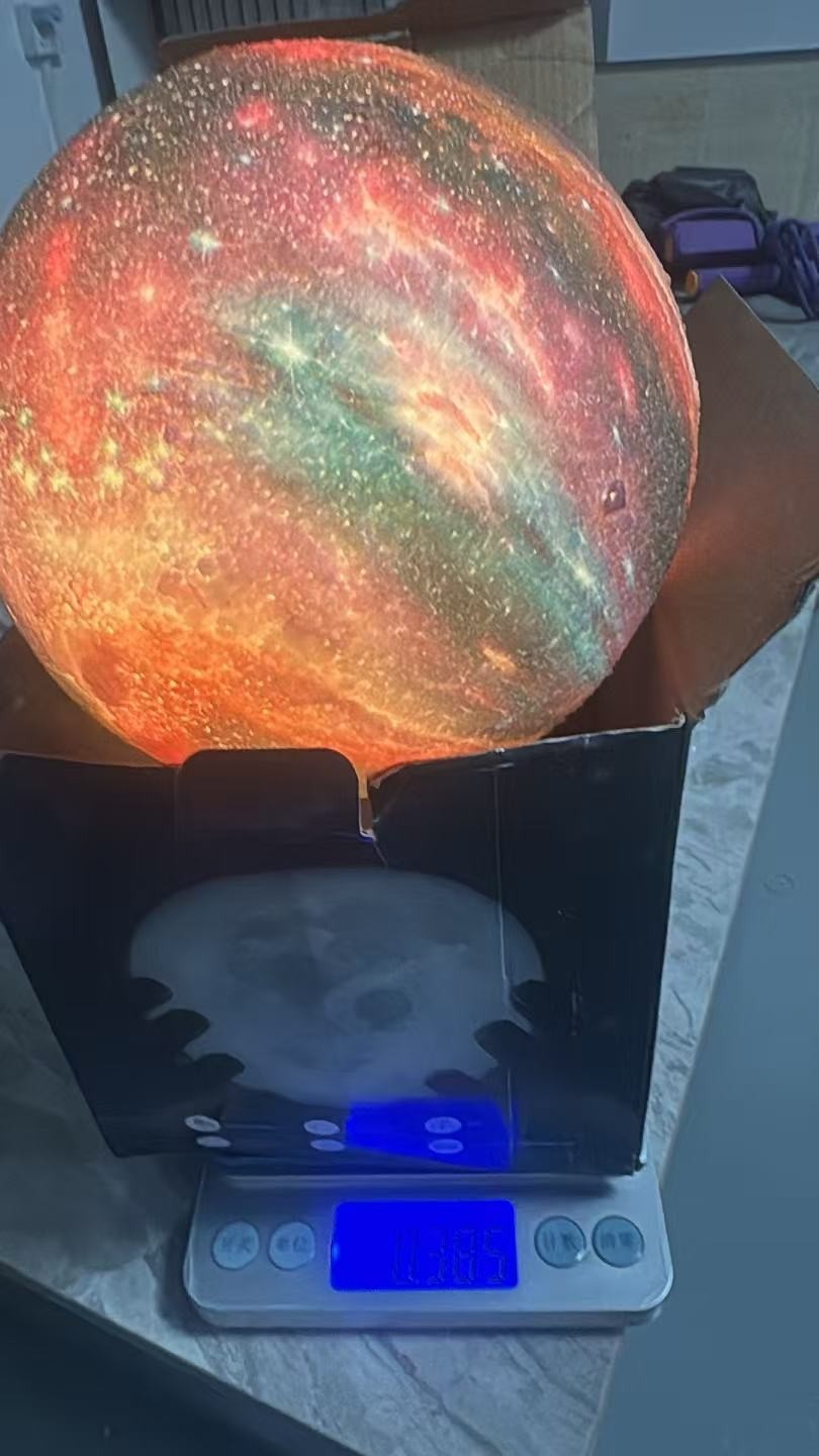 3D Printed Galaxy Moon Lamp